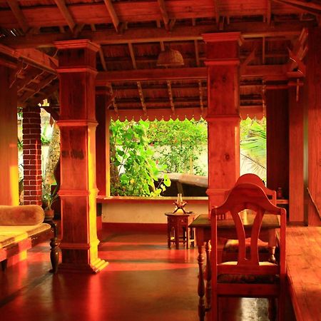 シー ハット ホームステイ Kochi エクステリア 写真