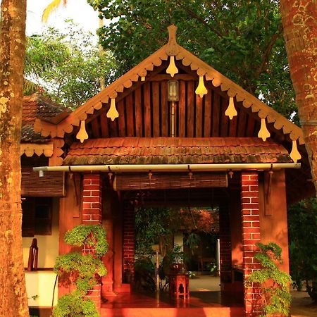シー ハット ホームステイ Kochi エクステリア 写真